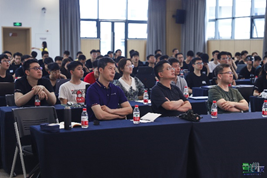 上海海思暑期学校学习理论课